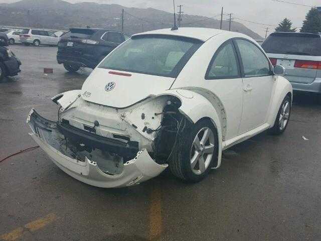 3VWFW31C28M515655 - 2008 VOLKSWAGEN NEW BEETLE 白色 照片 4