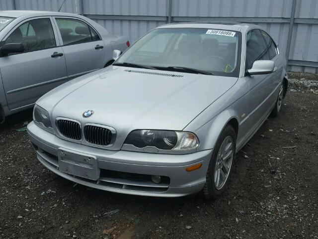 WBABM334XYJN64531 - 2000 BMW 323 CI SILVER photo 2