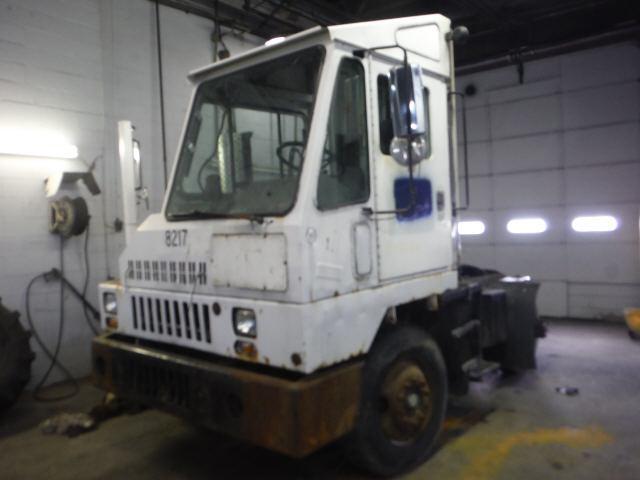 300440 - 2000 OTTAWA YARD TRACTOR FORKLIFT UNKNOWN - NOT OK FOR INV. photo 2