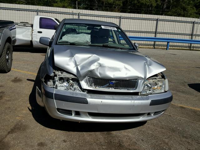 YV1VS29591F726409 - 2001 VOLVO S40 1.9T SILVER photo 9