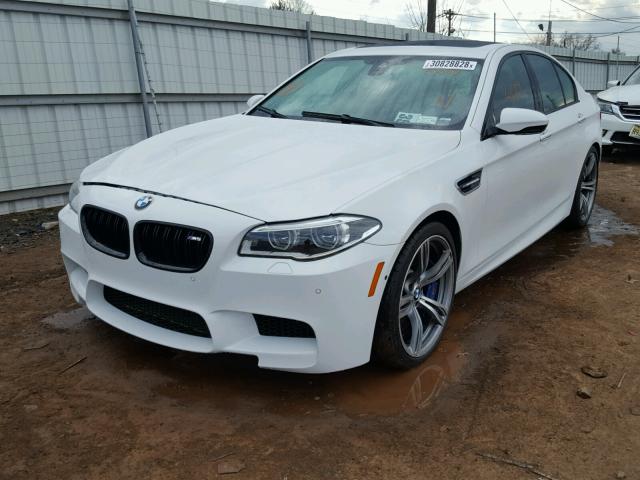 WBSFV9C56ED097558 - 2014 BMW M5 WHITE photo 2