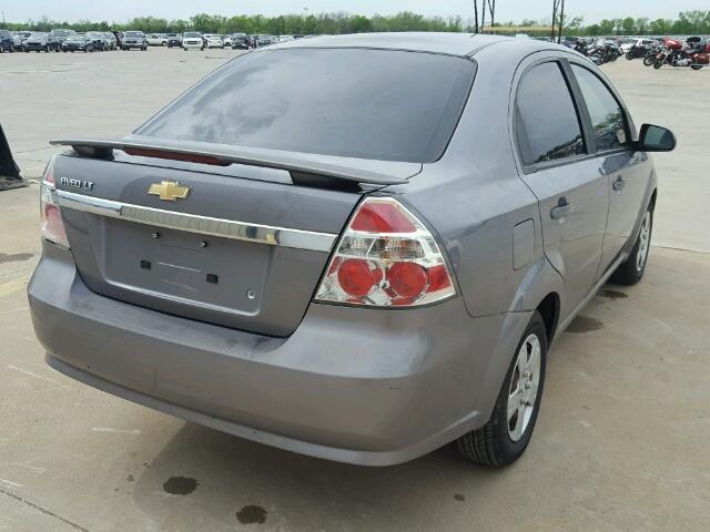 KL1TD56E49B633014 - 2009 CHEVROLET AVEO LS GRAY photo 4