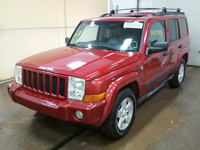 1J8HG48N66C123064 - 2006 JEEP COMMANDER MAROON photo 2