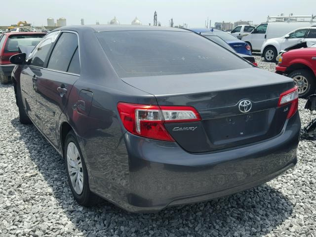 4T4BF1FK4DR303529 - 2013 TOYOTA CAMRY L/SE GRAY photo 3