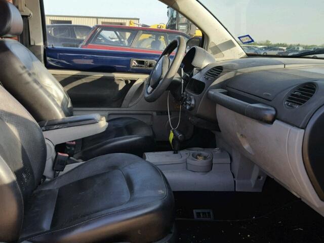 3VWDD21C23M425888 - 2003 VOLKSWAGEN NEW BEETLE 蓝色 照片 5