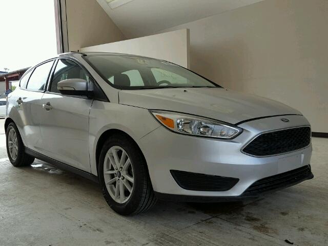 1FADP3K23FL223241 - 2015 FORD FOCUS SE SILVER photo 1