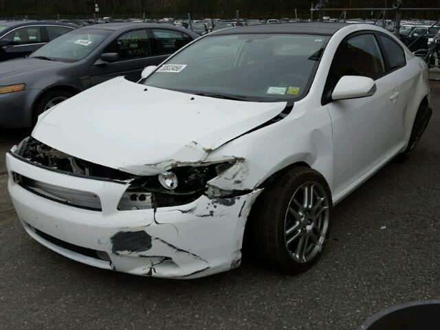 JTKDE167680240042 - 2008 TOYOTA SCION TC WHITE photo 2