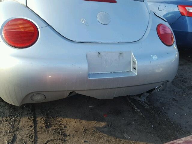 3VWCR21C74M413508 - 2004 VOLKSWAGEN NEW BEETLE 银色 照片 9