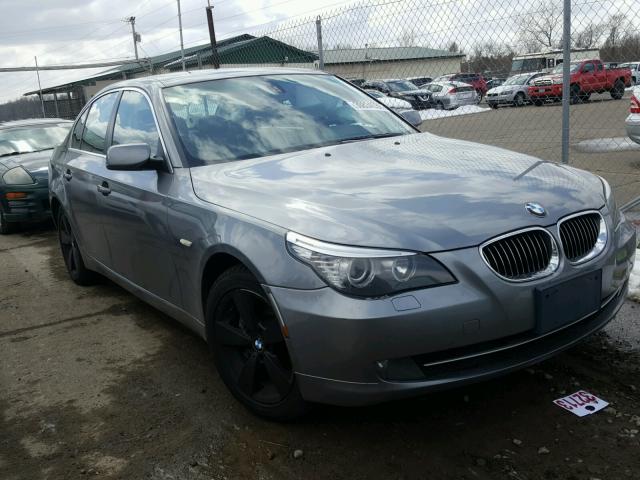 WBANV13518CZ60312 - 2008 BMW 528 XI SILVER photo 1