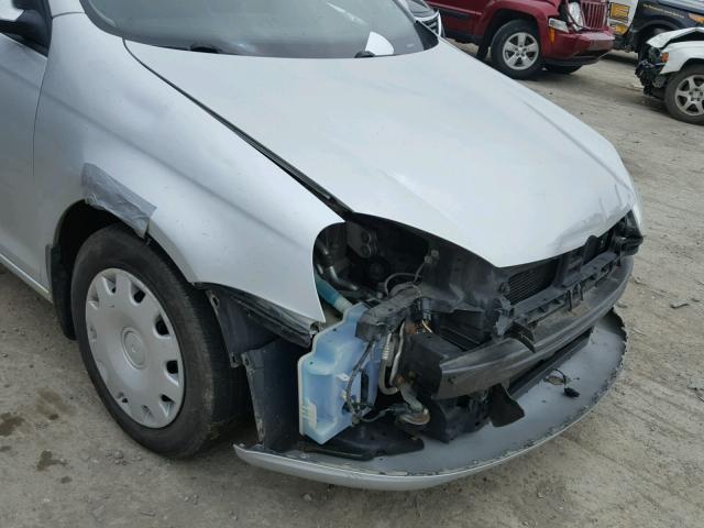 3VWPF71K96M795431 - 2006 VOLKSWAGEN JETTA VALU SILVER photo 9