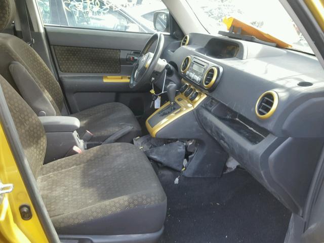 JTLKE50EX81056976 - 2008 TOYOTA SCION XB GOLD photo 5
