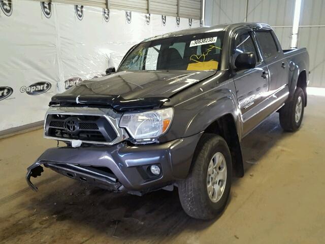 5TFJU4GN4FX089041 - 2015 TOYOTA TACOMA DOU GRAY photo 2