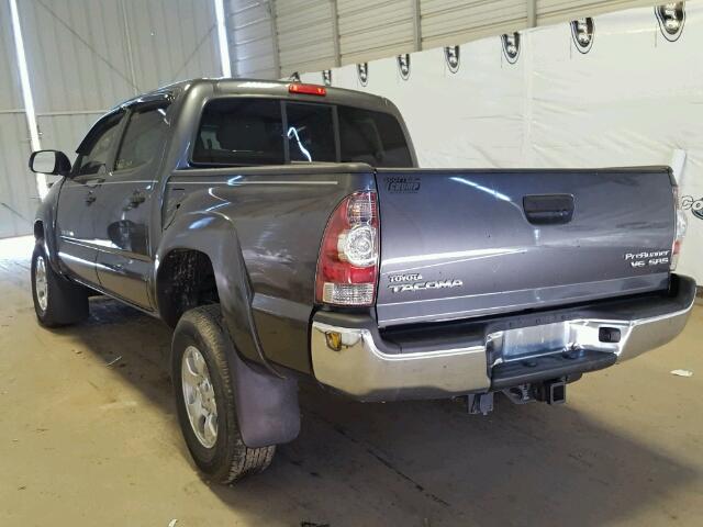 5TFJU4GN4FX089041 - 2015 TOYOTA TACOMA DOU GRAY photo 3