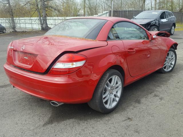 WDBWK56F98F183080 - 2008 MERCEDES-BENZ SLK 350 RED photo 4