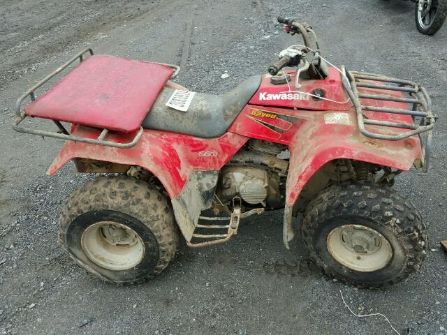 30839247 - 1997 KAWASAKI KLF220 RED photo 9