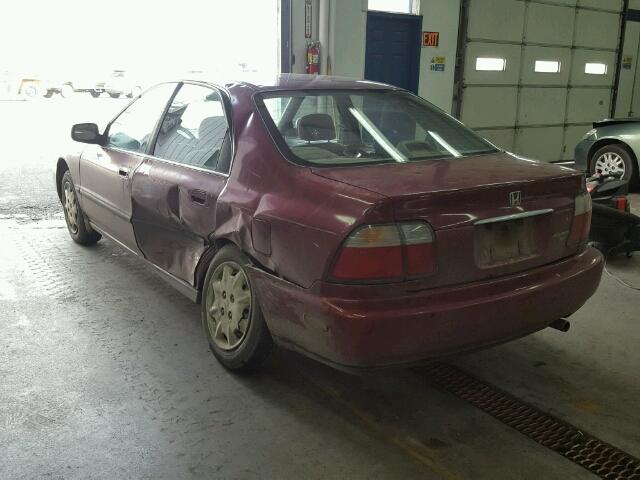 1HGCD5536TA279293 - 1996 HONDA ACCORD LX RED photo 3