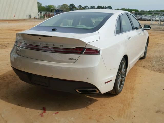 3LN6L2LU3ER803402 - 2014 LINCOLN MKZ HYBRID WHITE photo 4