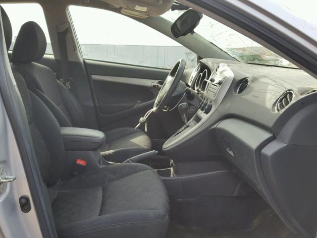 5Y2SP67069Z461158 - 2009 PONTIAC VIBE SILVER photo 5