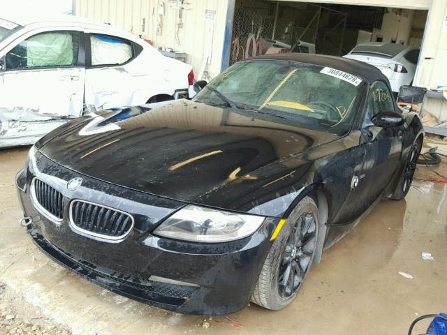 4USBU335X8LW74215 - 2008 BMW Z4 3.0 BLACK photo 2