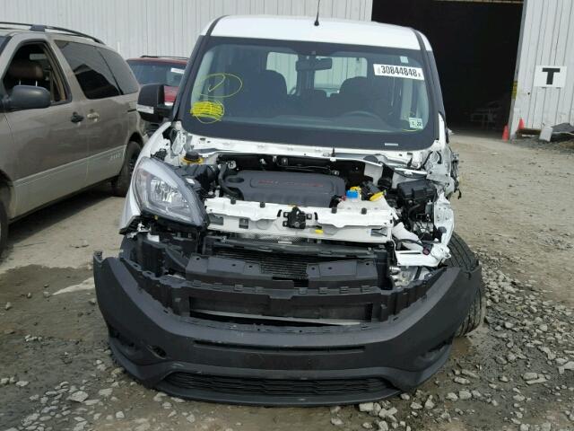 ZFBERFAB0H6D31576 - 2017 RAM PROMASTER 白色 照片 9