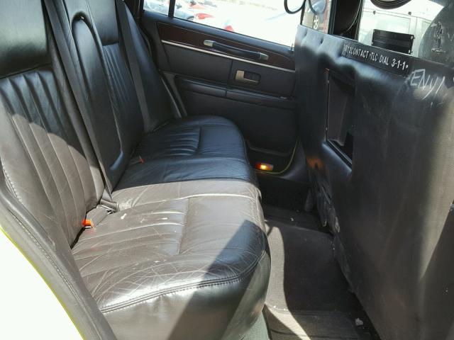 1LNHM81W67Y636552 - 2007 LINCOLN TOWN CAR S GREEN photo 6