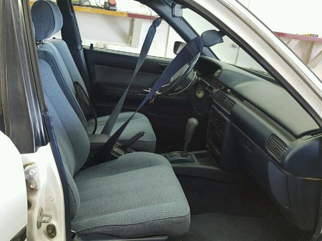 JT2VV21W9L0122679 - 1990 TOYOTA CAMRY DLX 白色 照片 5