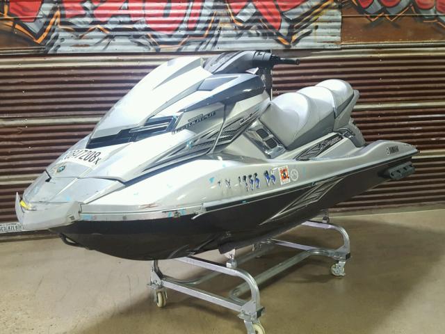 YAMA2479E212 - 2012 YAMAHA WAVERUNNER SILVER photo 4