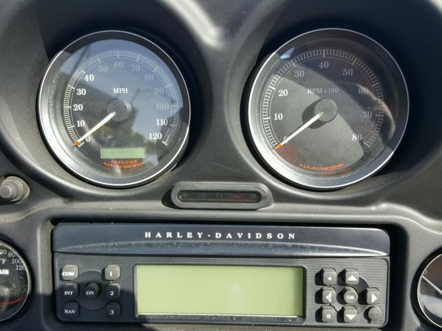 1HD1FCW306Y652549 - 2006 HARLEY-DAVIDSON FLHTCUI 黑色 照片 8