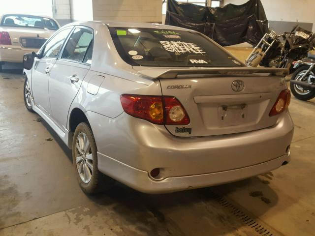 1NXBU40E79Z053876 - 2009 TOYOTA COROLLA BA SILVER photo 3