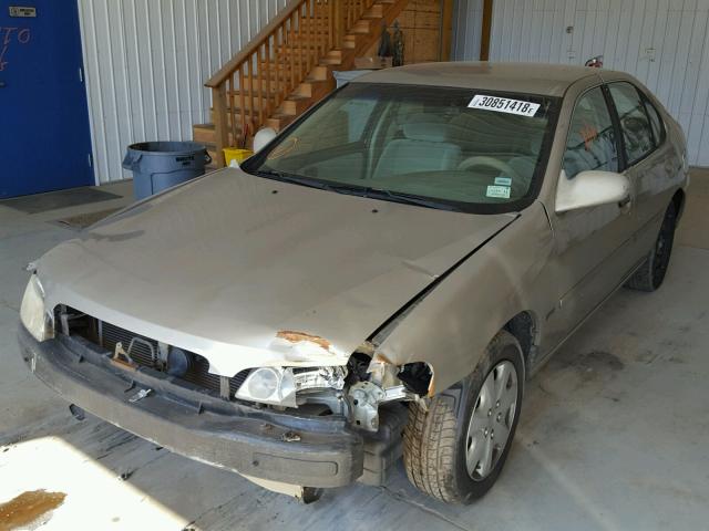 1N4DL01D01C152764 - 2001 NISSAN ALTIMA XE GOLD photo 2