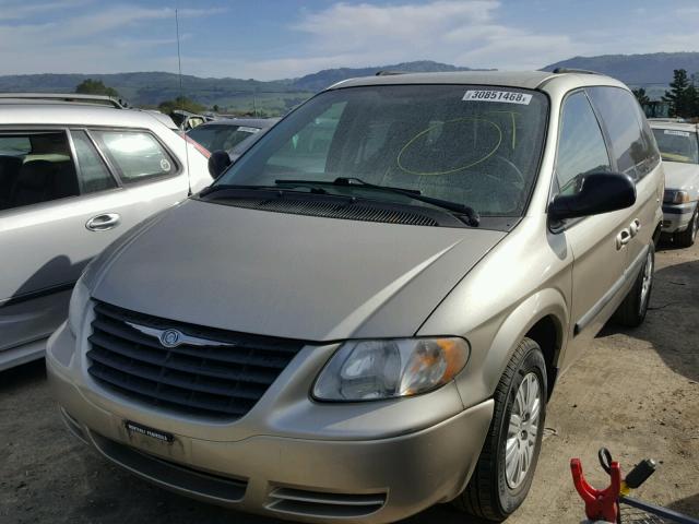 1C4GP45R15B250805 - 2005 CHRYSLER TOWN & COU BEIGE photo 2