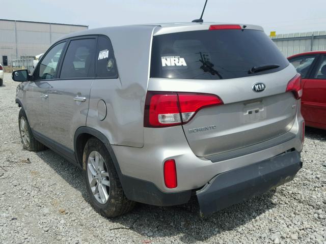 5XYKTCA67FG566258 - 2015 KIA SORENTO LX SILVER photo 3