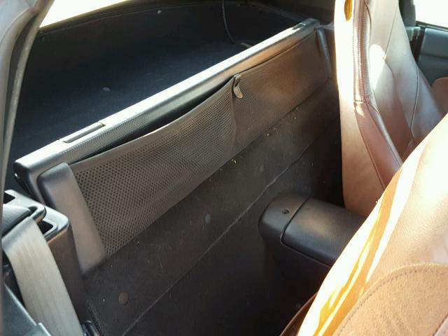 JM1NB353420228946 - 2002 MAZDA MX-5 MIATA GRAY photo 6