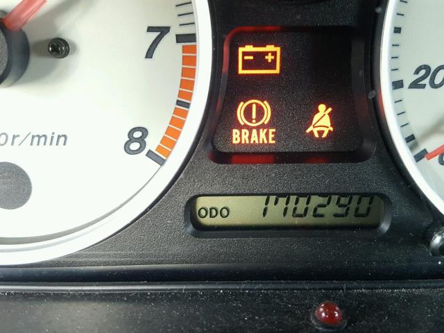 JM1NB353420228946 - 2002 MAZDA MX-5 MIATA GRAY photo 8