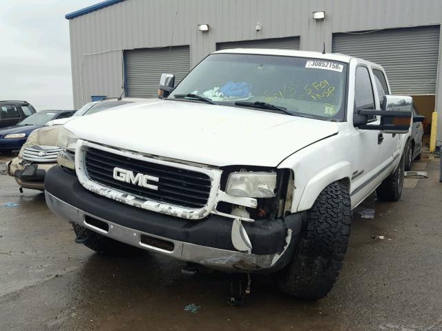 1GTHK23191F171681 - 2001 GMC SIERRA K25 WHITE photo 2