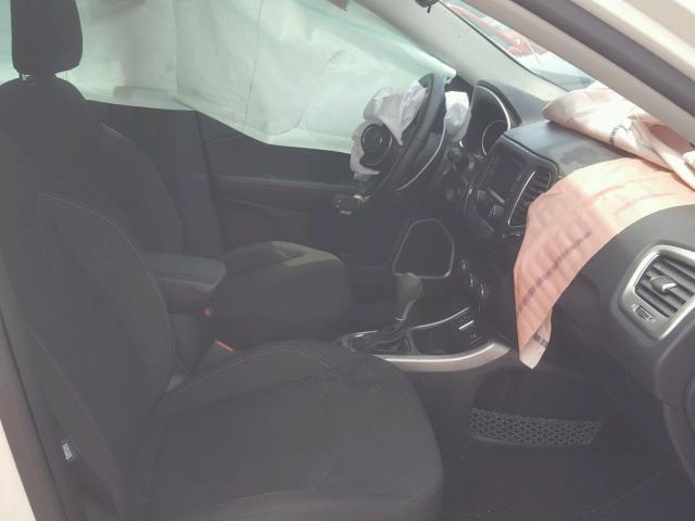 3C4NJCAB8HT690566 - 2017 JEEP COMPASS SP WHITE photo 5