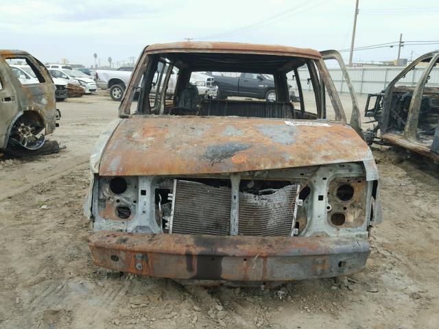 1GKDM19W1YB509392 - 2000 GMC SAFARI XT BURN photo 10