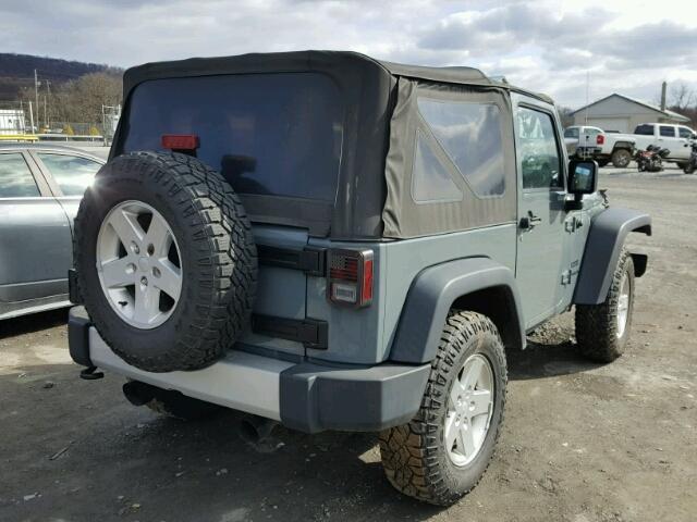 1C4AJWAG0EL138563 - 2014 JEEP WRANGLER S 灰色 照片 4