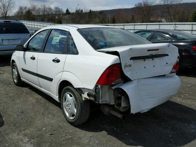 1FAFP33P24W156257 - 2004 FORD FOCUS LX WHITE photo 3