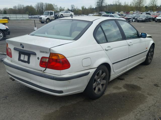 WBAAM3332XCA84475 - 1999 BMW 323I WHITE photo 4