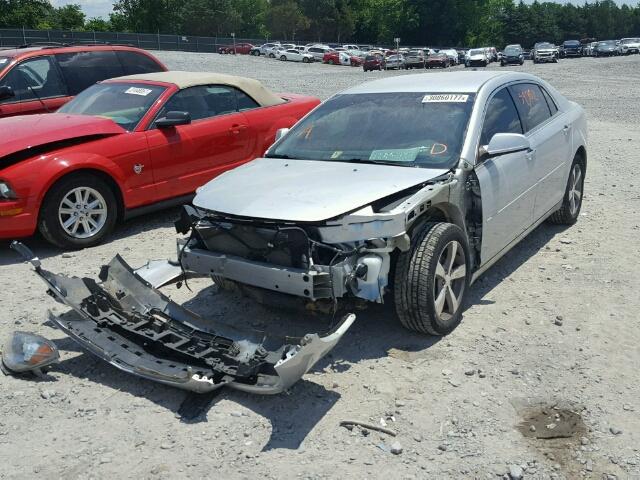 1G1ZC5E0XCF243488 - 2012 CHEVROLET MALIBU 1LT SILVER photo 2