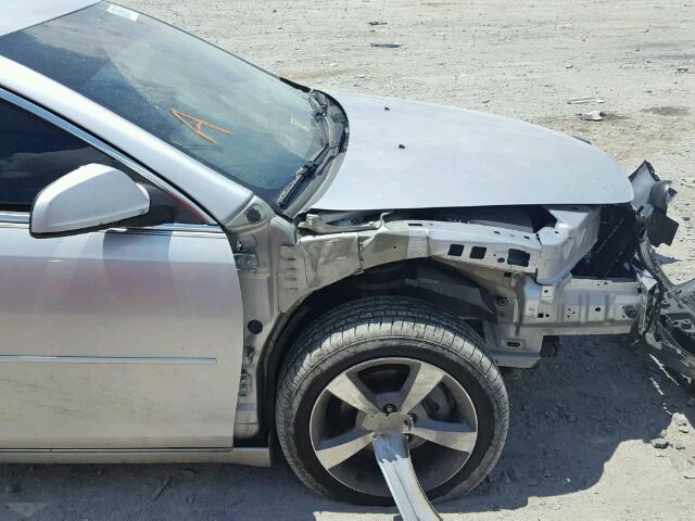 1G1ZC5E0XCF243488 - 2012 CHEVROLET MALIBU 1LT SILVER photo 9