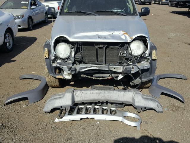 1J4FK48194W309066 - 2004 JEEP LIBERTY SP SILVER photo 7