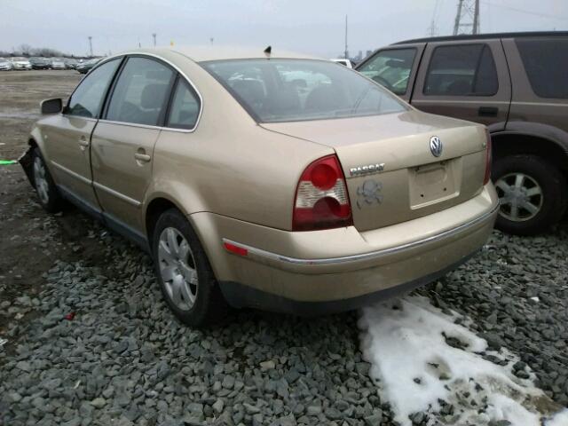 WVWRH63B91P292160 - 2001 VOLKSWAGEN PASSAT GLX 金色 照片 3