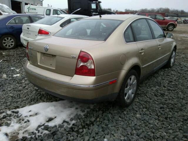 WVWRH63B91P292160 - 2001 VOLKSWAGEN PASSAT GLX 金色 照片 4