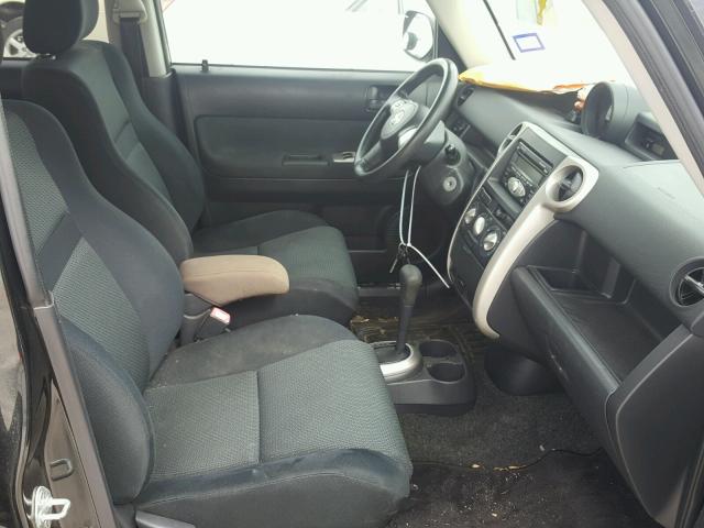 JTLKT324664087961 - 2006 TOYOTA SCION XB შავი ფოტო 5