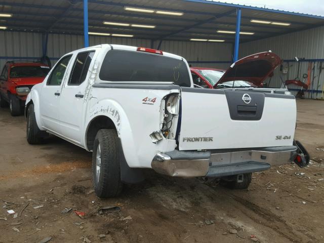 1N6AD0EV8AC408420 - 2010 NISSAN FRONTIER C WHITE photo 3