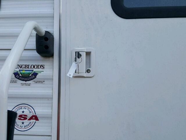 4X4TSMB27DA307530 - 2013 SALM CAMPER WHITE photo 8