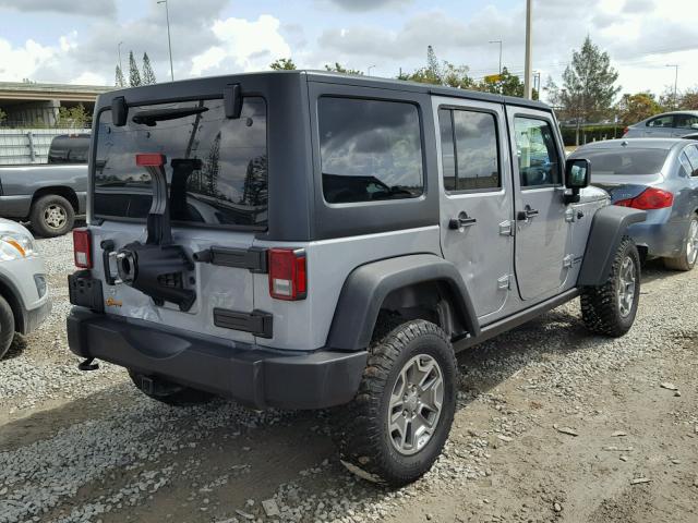 1C4BJWFG9GL118828 - 2016 JEEP WRANGLER U GRAY photo 4