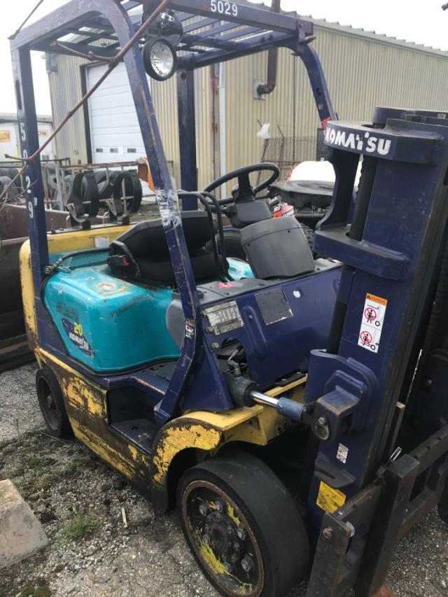 561388A - 2003 KMTS FORKLIFT UNKNOWN - NOT OK FOR INV. photo 1